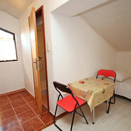 Studio Podaca 2613d * וליקי דרבניק